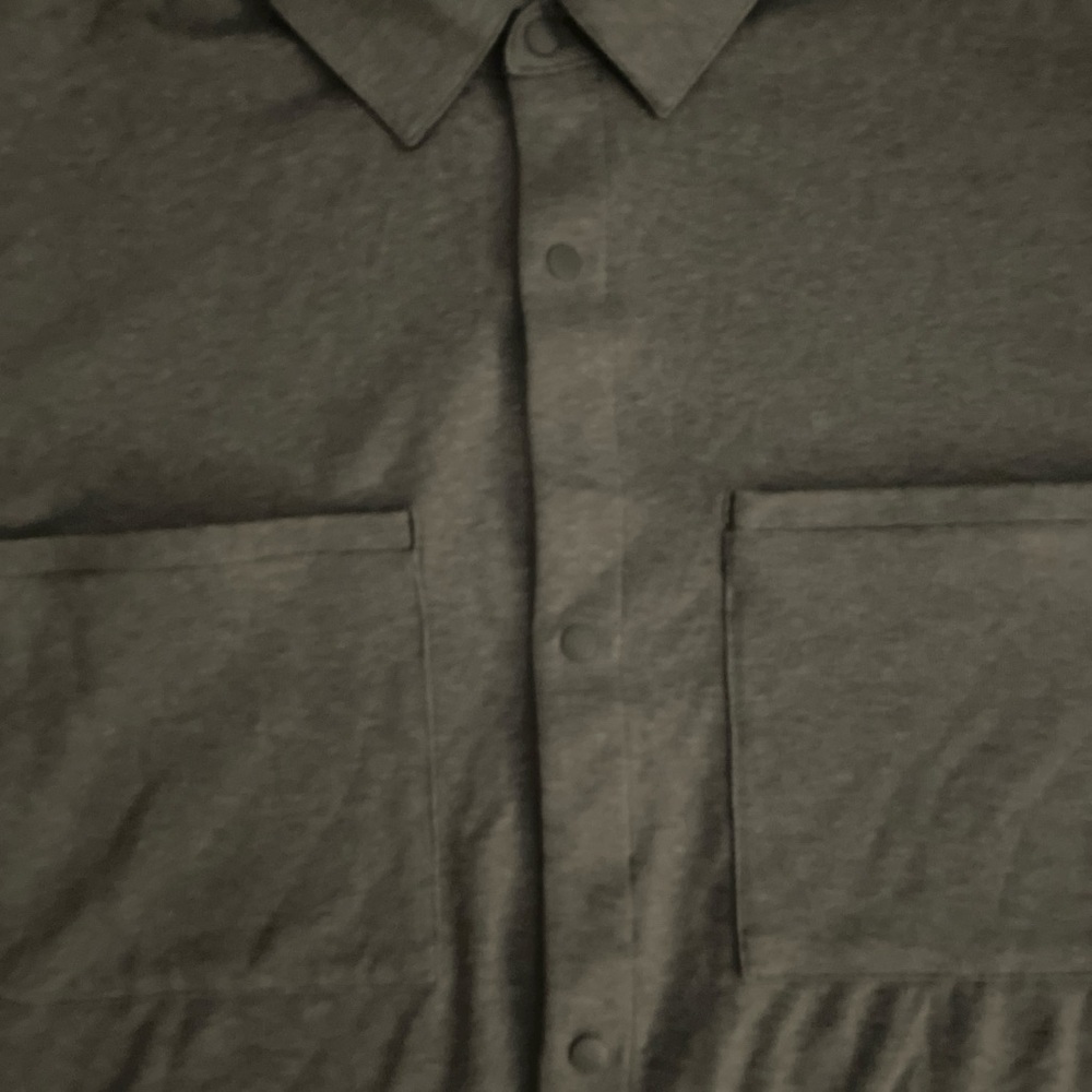 Lululemon Snap Button Soft Knit Overshirt Men’s size XL - Picture 2 of 3